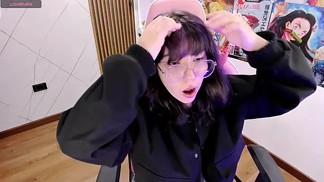 Snapshot of Purplee_Baby chatting on 12-29-24, 08:26 Purplee Baby online show from 12-29-24, 08:26