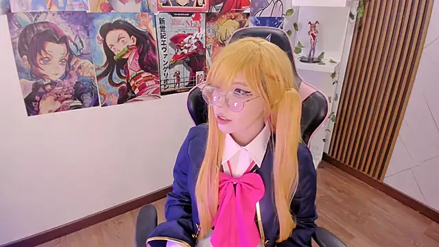 Snapshot of Purplee_Baby chatting on 02-02-25, 09:45 Purplee Baby online show from 02-02-25, 09:45