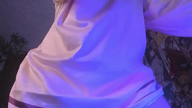 Snapshot of Purplee_Baby chatting on 02-24-25, 06:16 Purplee Baby online show from 02-24-25, 06:16