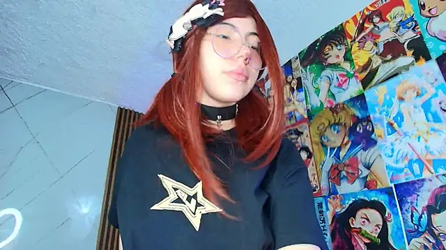 Snapshot of Purplee_Baby chatting on 09-27-25, 09:20 Purplee Baby online show from 09-27-25, 09:20