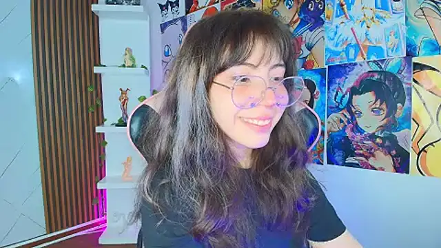 Snapshot of Purplee_Baby chatting on 10-01-25, 01:44 Purplee Baby online show from 10-01-25, 01:44