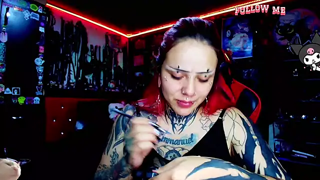Snapshot of jannaink_ chatting on 04-11-26, 12:15 jannaink online show from 04-11-26, 12:15