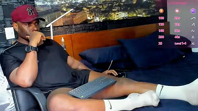thomas santtos1 online show from 03-01-25, 01:40