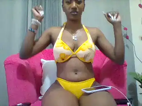 Snapshot of Queeen_model chatting on 01-25-25, 03:20 Queeen model online show from 01-25-25, 03:20