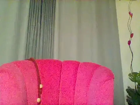 Snapshot of Queeen_model chatting on 03-13-25, 06:01 Queeen model online show from 03-13-25, 06:01