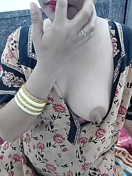 Snapshot of Aaradhya chatting on 03-16-25, 02:44 Aaradhya online show from 03-16-25, 02:44