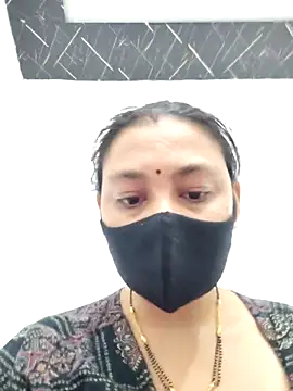 Snapshot of Aaradhya chatting on 05-26-26, 12:39 Aaradhya online show from 05-26-26, 12:39