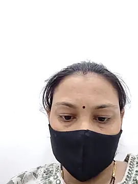 Snapshot of Aaradhya chatting on 06-04-26, 02:39 Aaradhya online show from 06-04-26, 02:39