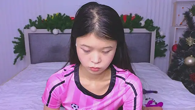 Tina Kim  online show from 12-21-24, 07:45