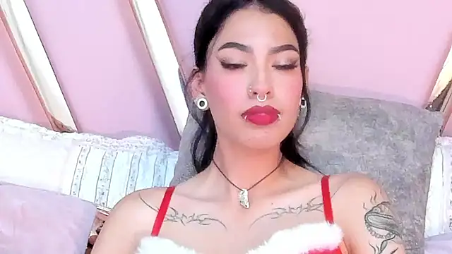 Snapshot of Eva_Benely chatting on 12-24-24, 05:27 Eva Benely online show from 12-24-24, 05:27