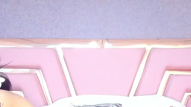 Snapshot of Eva_Benely chatting on 01-16-25, 04:49 Eva Benely online show from 01-16-25, 04:49