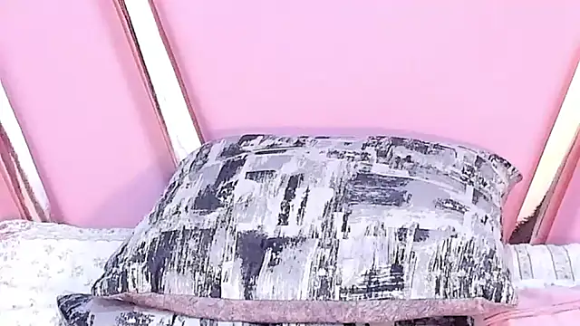 Snapshot of Eva_Benely chatting on 01-28-25, 03:04 Eva Benely online show from 01-28-25, 03:04