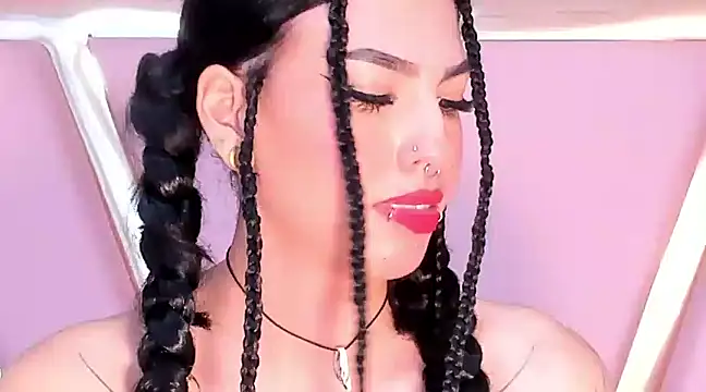 Snapshot of Eva_Benely chatting on 03-07-25, 06:13 Eva Benely online show from 03-07-25, 06:13