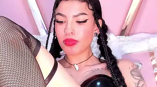 Snapshot of Eva_Benely chatting on 03-07-25, 09:18 Eva Benely online show from 03-07-25, 09:18