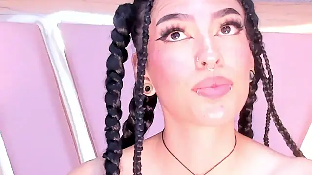 Snapshot of Eva_Benely chatting on 03-12-25, 08:19 Eva Benely online show from 03-12-25, 08:19