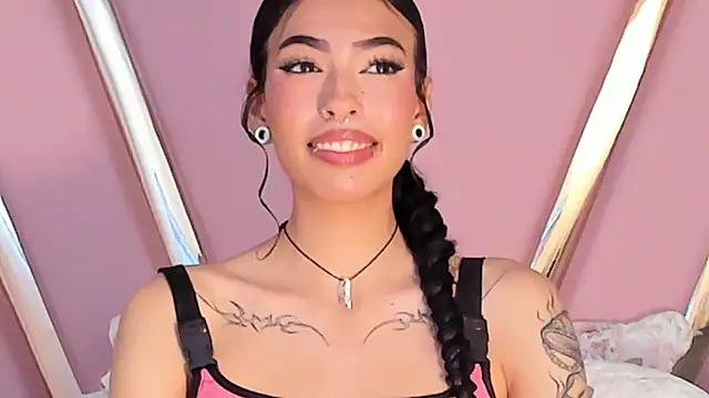 Snapshot of Eva_Benely chatting on 09-09-25, 04:56 Eva Benely online show from 09-09-25, 04:56