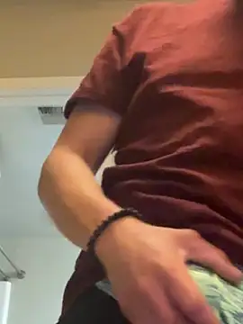 Snapshot of Mikeypnp1494 chatting on 03-16-26, 01:26 Mikeypnp1494 online show from 03-16-26, 01:26