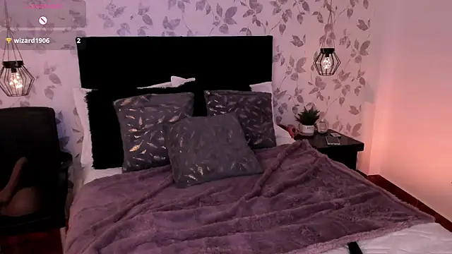 Snapshot of Nathaly-Lopez chatting on 09-30-25, 01:49 Nathaly-Lopez online show from 09-30-25, 01:49