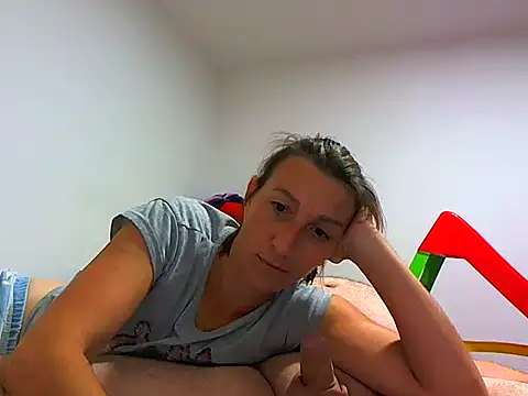 Kassandra mike online show from 10-20-25, 06:30