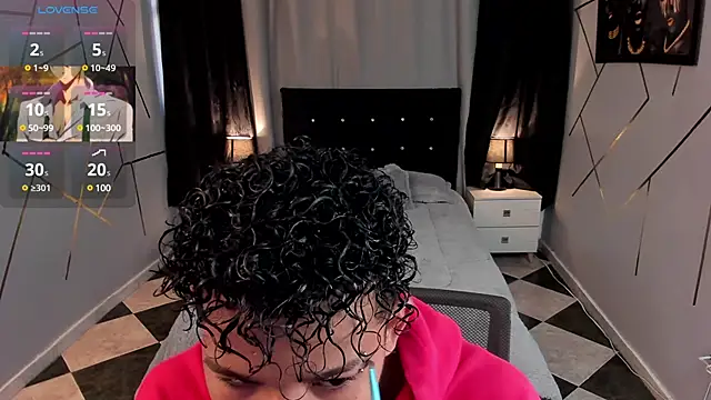 Snapshot of Noah_Smith04 chatting on 01-22-25, 12:38 Noah Smith04 online show from 01-22-25, 12:38