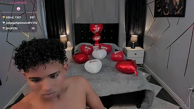 Snapshot of Noah_Smith04 chatting on 02-15-25, 09:48 Noah Smith04 online show from 02-15-25, 09:48