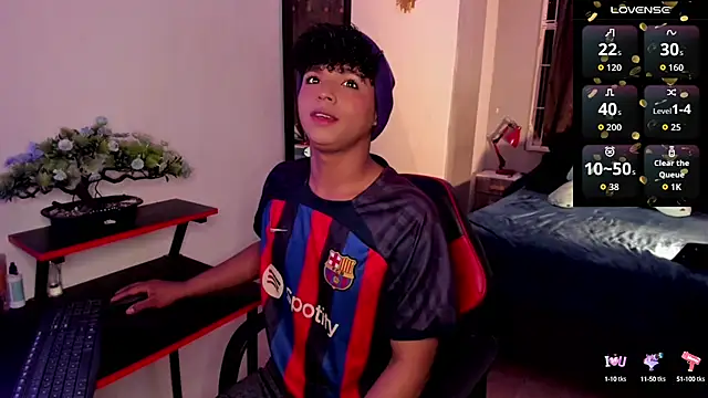 Snapshot of Noah_Smith04 chatting on 09-26-25, 06:50 Noah Smith04 online show from 09-26-25, 06:50