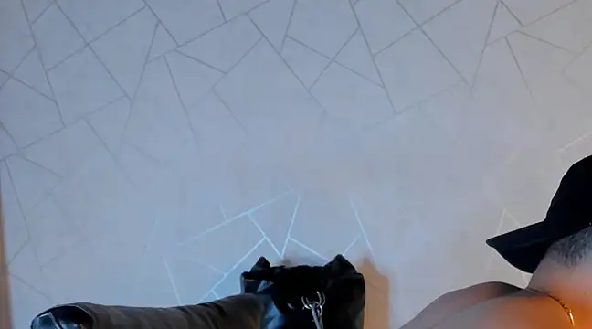 NoahhBrown online show from 12-21-24, 06:41