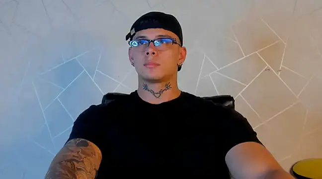 NoahhBrown online show from 12-30-24, 07:15