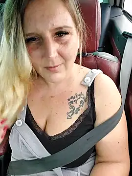 BecciDeluxe online show from 09-26-25, 12:20