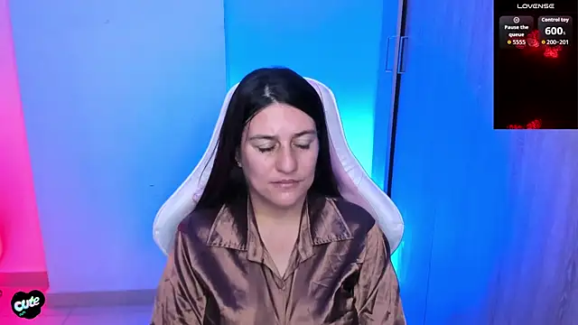 Saskyaa online show from 04-25-26, 12:52