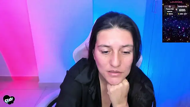 Snapshot of Saskyaa chatting on 05-18-26, 03:35 Saskyaa online show from 05-18-26, 03:35