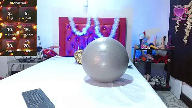 cleopatraa online show from 12-30-24, 07:53