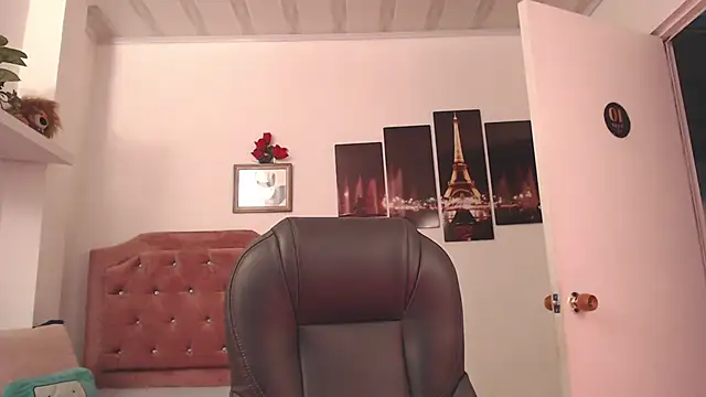 Snapshot of _Alice_Horny_Gh chatting on 01-07-25, 10:52  Alice Horny Gh online show from 01-07-25, 10:52