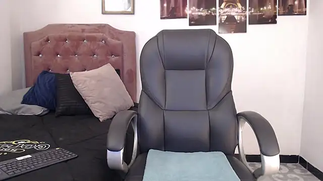 Snapshot of _Alice_Horny_Gh chatting on 02-28-25, 07:25  Alice Horny Gh online show from 02-28-25, 07:25