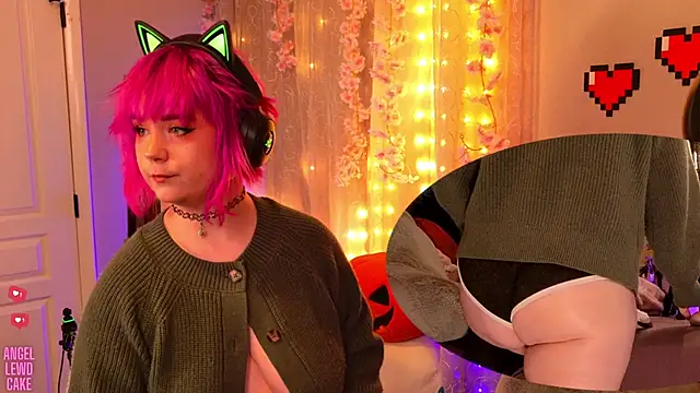 Angel-Lewd-Cake online show from 11-29-25, 01:47