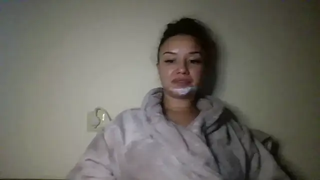 Linusya online show from 10-24-25, 02:24