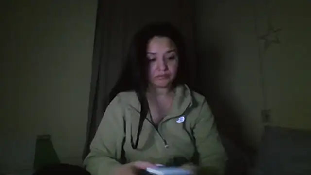 Linusya online show from 02-06-26, 04:43