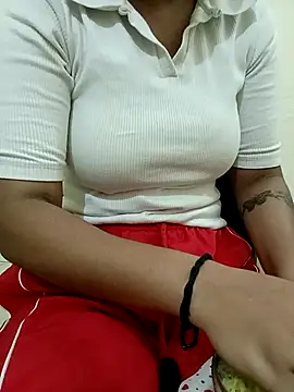 Snapshot of sweet_jia23 chatting on 10-30-25, 04:47 sweet jia23 online show from 10-30-25, 04:47