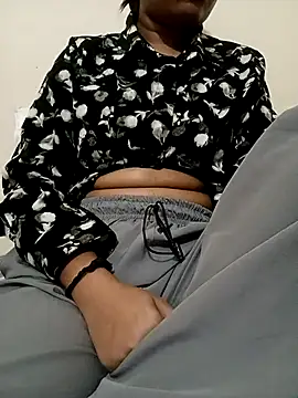 Snapshot of sweet_jia23 chatting on 11-26-25, 04:46 sweet jia23 online show from 11-26-25, 04:46