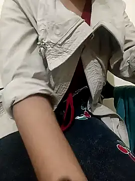 Snapshot of sweet_jia23 chatting on 12-03-25, 04:53 sweet jia23 online show from 12-03-25, 04:53