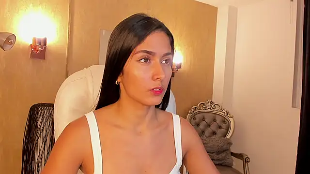 Snapshot of your_khloe chatting on 02-22-25, 01:57 your khloe online show from 02-22-25, 01:57