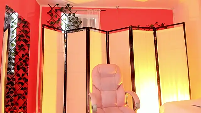 Snapshot of your_khloe chatting on 09-15-25, 01:22 your khloe online show from 09-15-25, 01:22