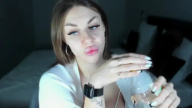 Snapshot of Bai1ey chatting on 01-22-25, 07:45 Bai1ey online show from 01-22-25, 07:45