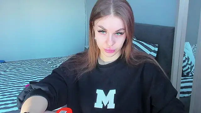 Snapshot of Bai1ey chatting on 03-15-25, 11:29 Bai1ey online show from 03-15-25, 11:29