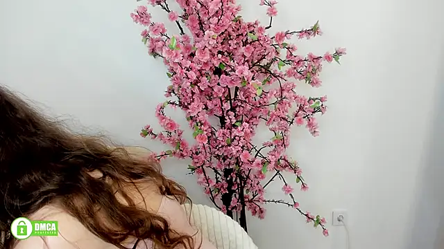 Snapshot of Charlotte_wow chatting on 01-22-25, 05:28 Charlotte wow online show from 01-22-25, 05:28