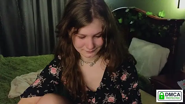 Snapshot of Charlotte_wow chatting on 02-08-25, 11:13 Charlotte wow online show from 02-08-25, 11:13