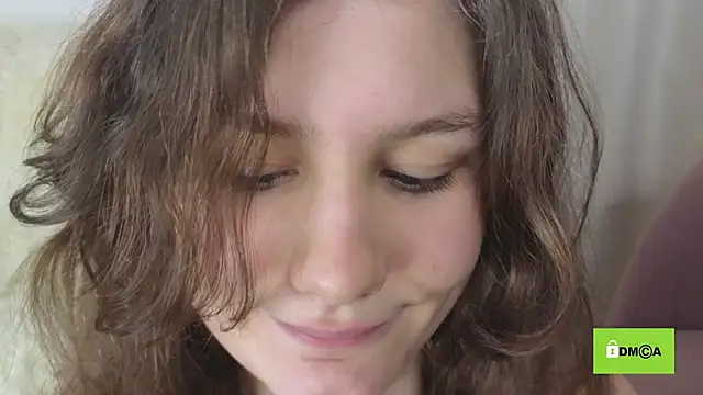 Snapshot of Charlotte_wow chatting on 02-10-25, 07:28 Charlotte wow online show from 02-10-25, 07:28