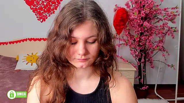 Snapshot of Charlotte_wow chatting on 02-18-25, 02:49 Charlotte wow online show from 02-18-25, 02:49