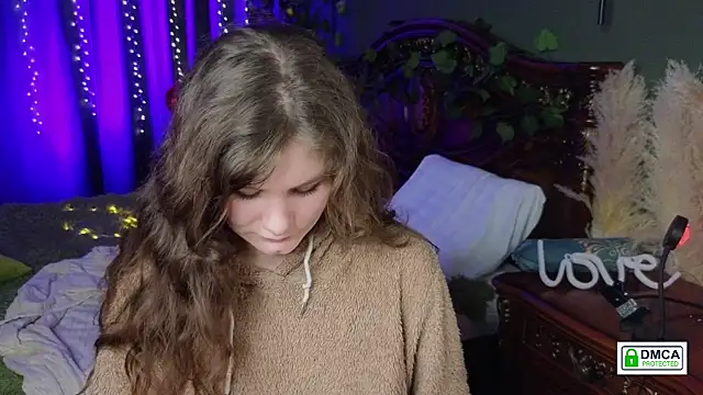 Snapshot of Charlotte_wow chatting on 02-22-25, 01:11 Charlotte wow online show from 02-22-25, 01:11