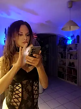 Snapshot of Luna_Kitanna chatting on 09-20-25, 09:49 Luna Kitanna online show from 09-20-25, 09:49